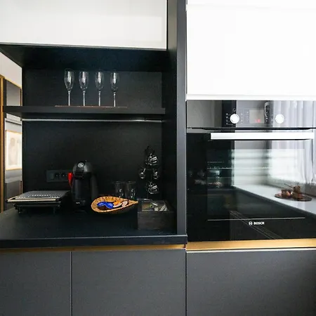 Luxury Design 2bdr *